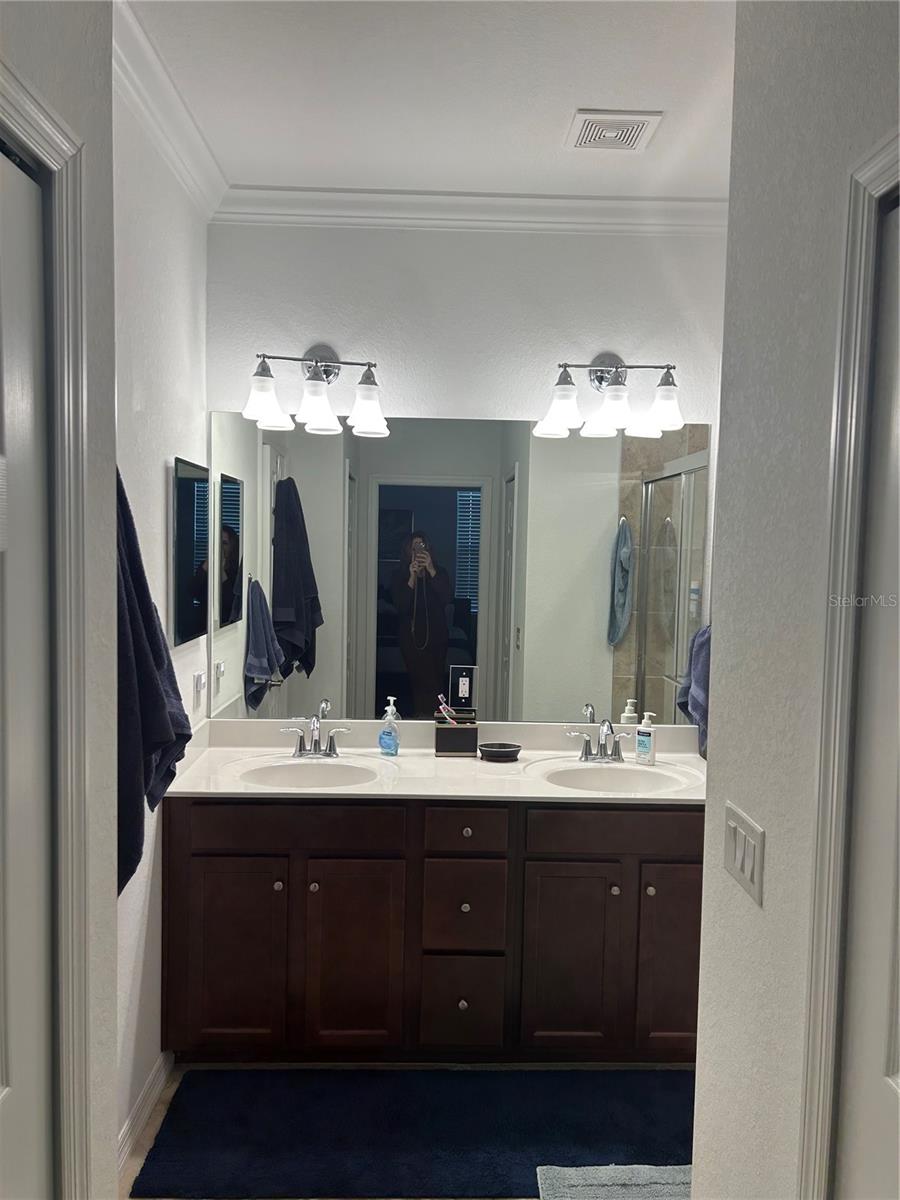 Image 5 of 40 For 20398 Lagente Circle