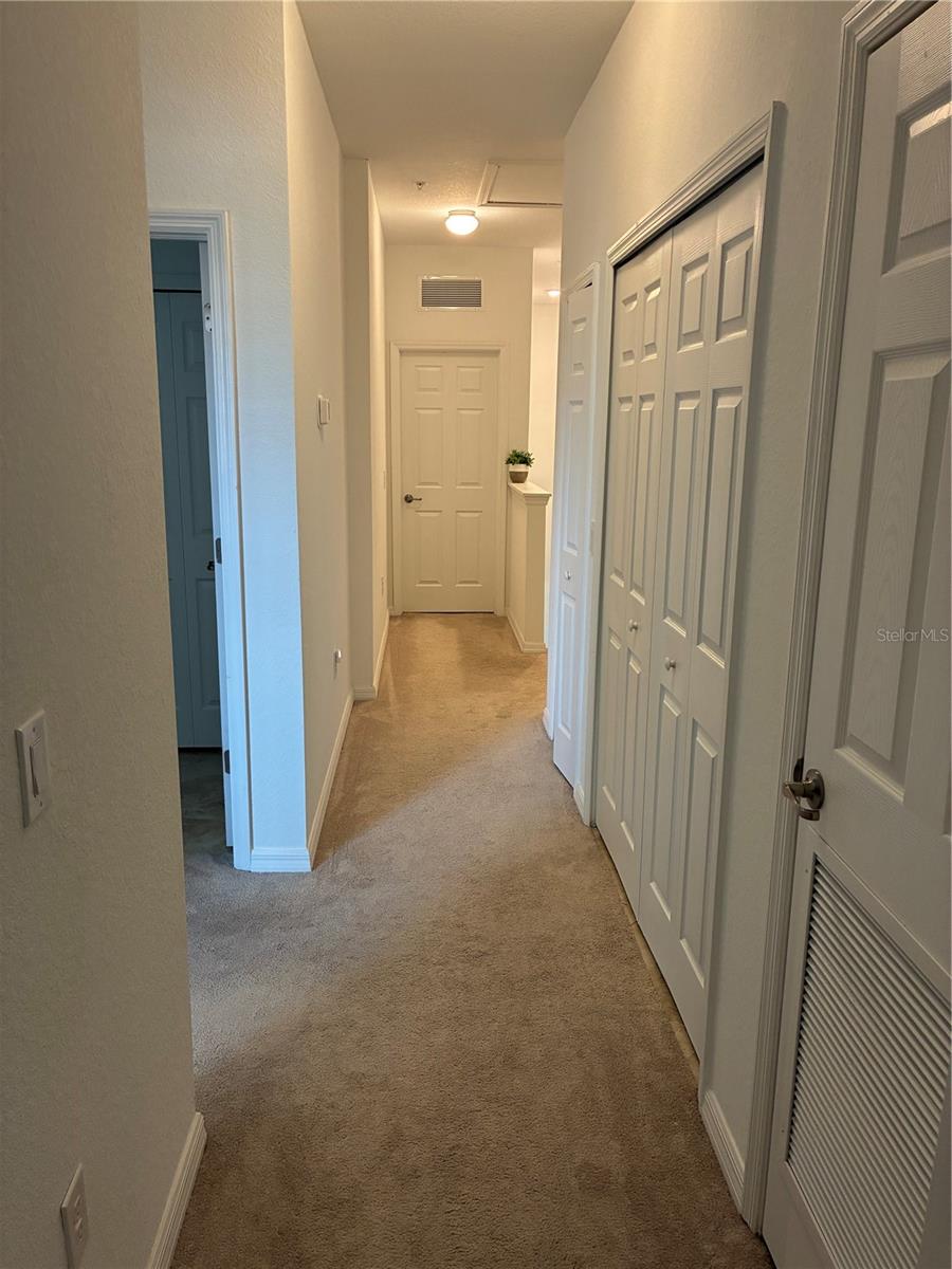 Image 9 of 40 For 20398 Lagente Circle