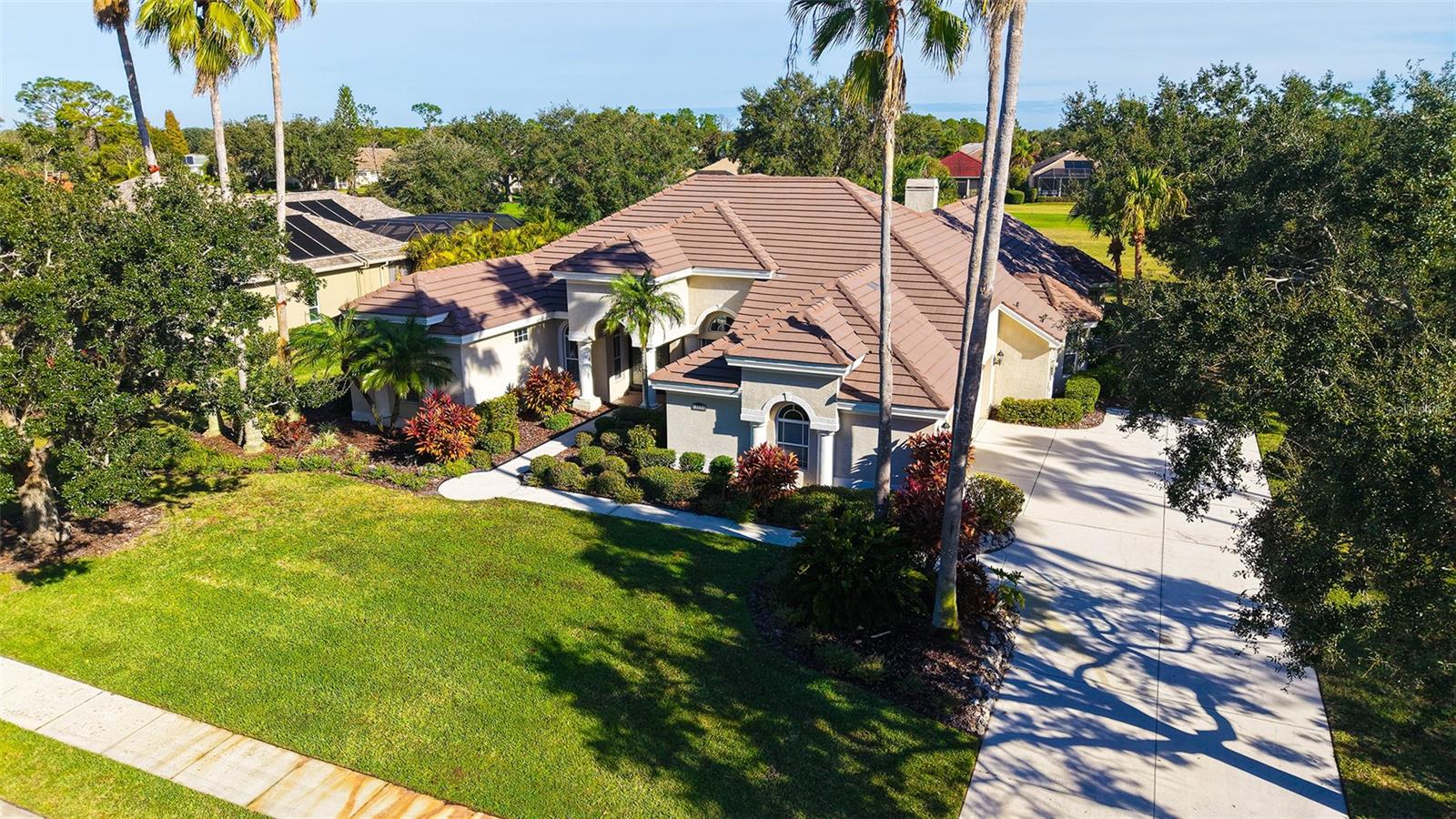 Image 16 of 99 For 10084 Cherry Hills Ave Cir