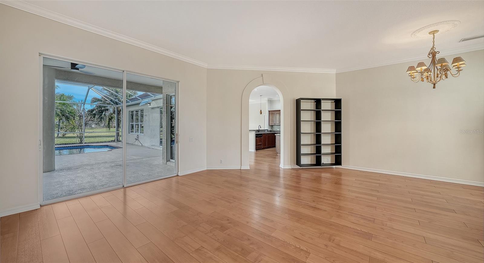 Image 63 of 99 For 10084 Cherry Hills Ave Cir