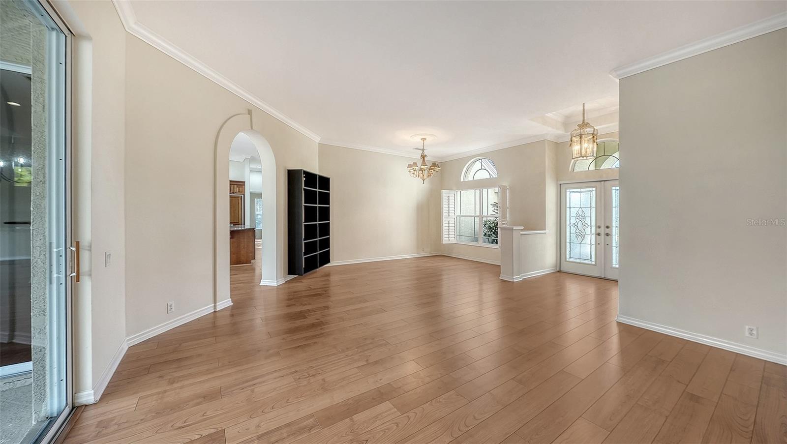 Image 64 of 99 For 10084 Cherry Hills Ave Cir