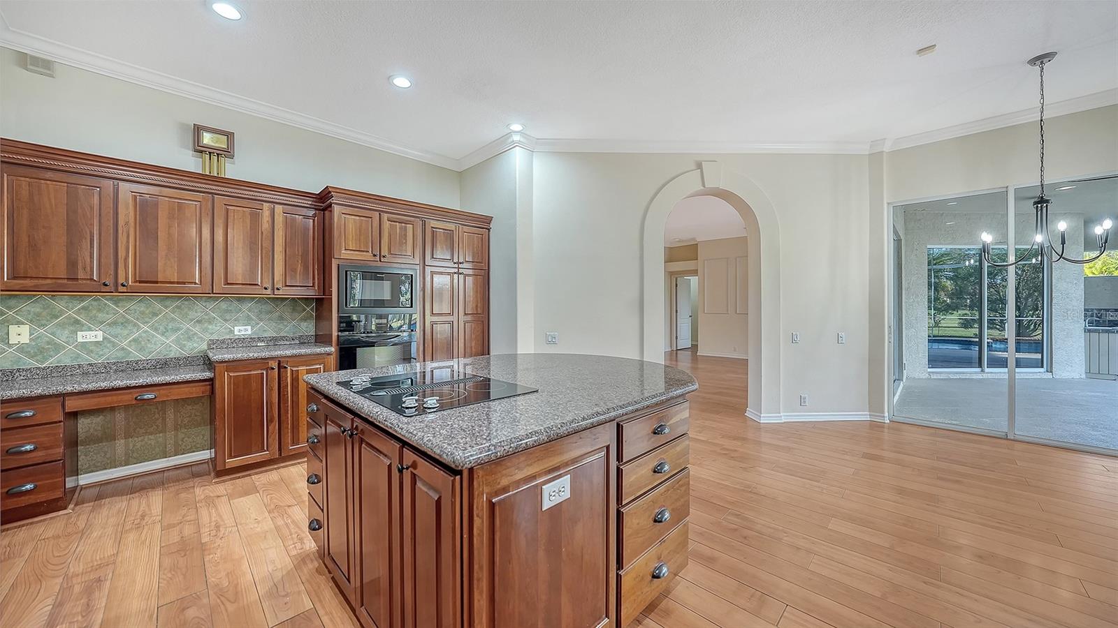 Image 65 of 99 For 10084 Cherry Hills Ave Cir