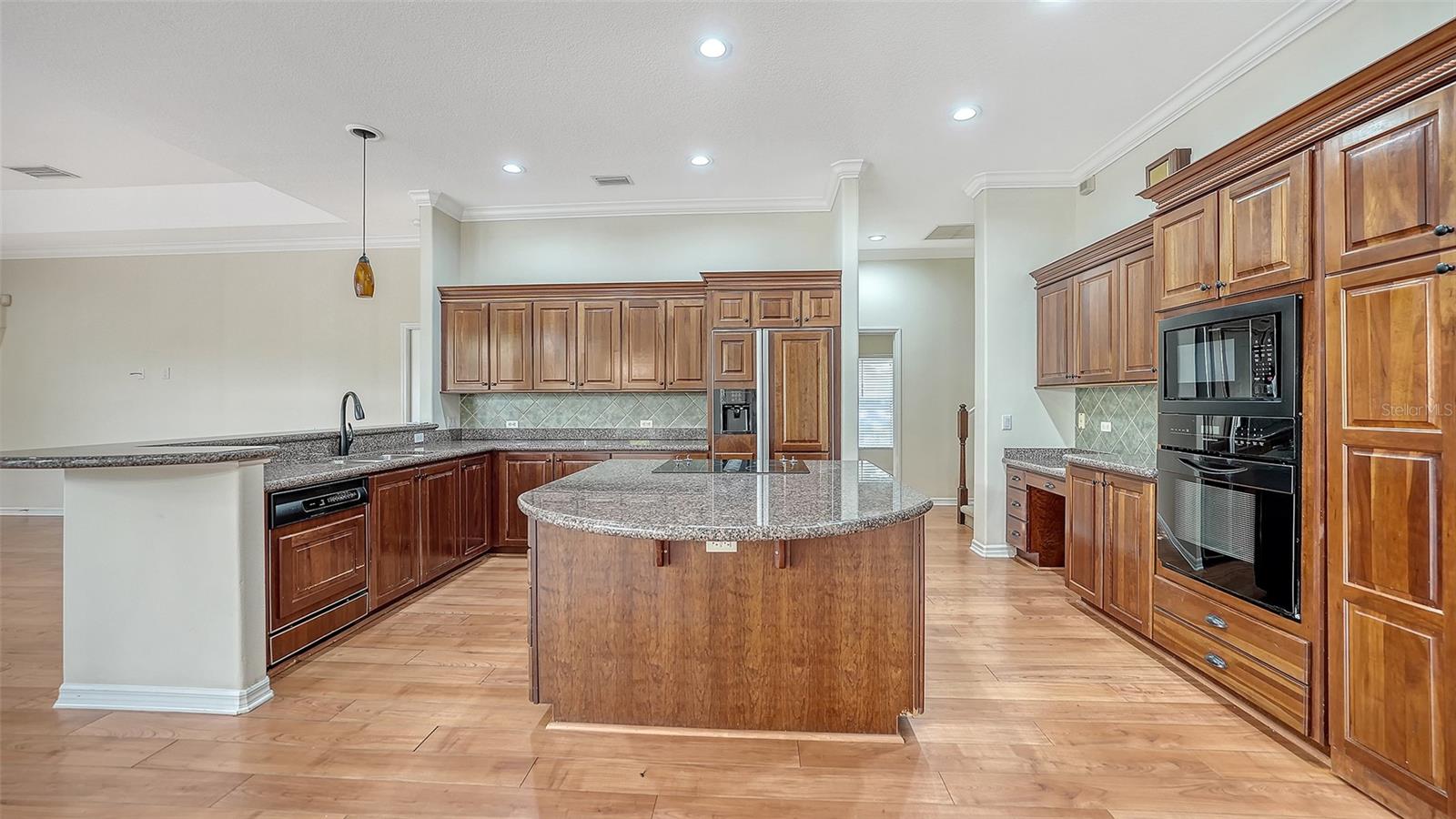 Image 68 of 99 For 10084 Cherry Hills Ave Cir