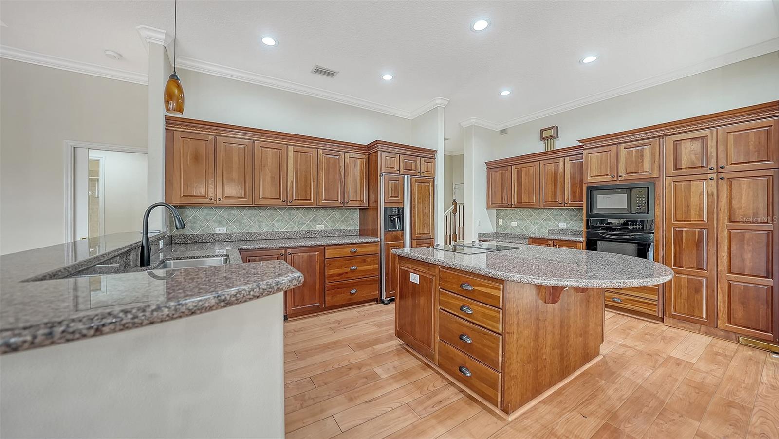 Image 71 of 99 For 10084 Cherry Hills Ave Cir