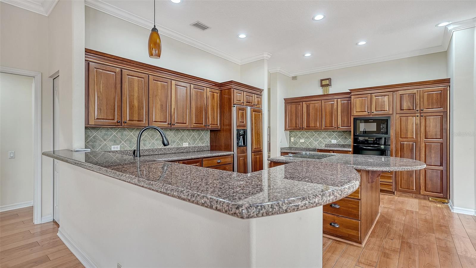 Image 72 of 99 For 10084 Cherry Hills Ave Cir