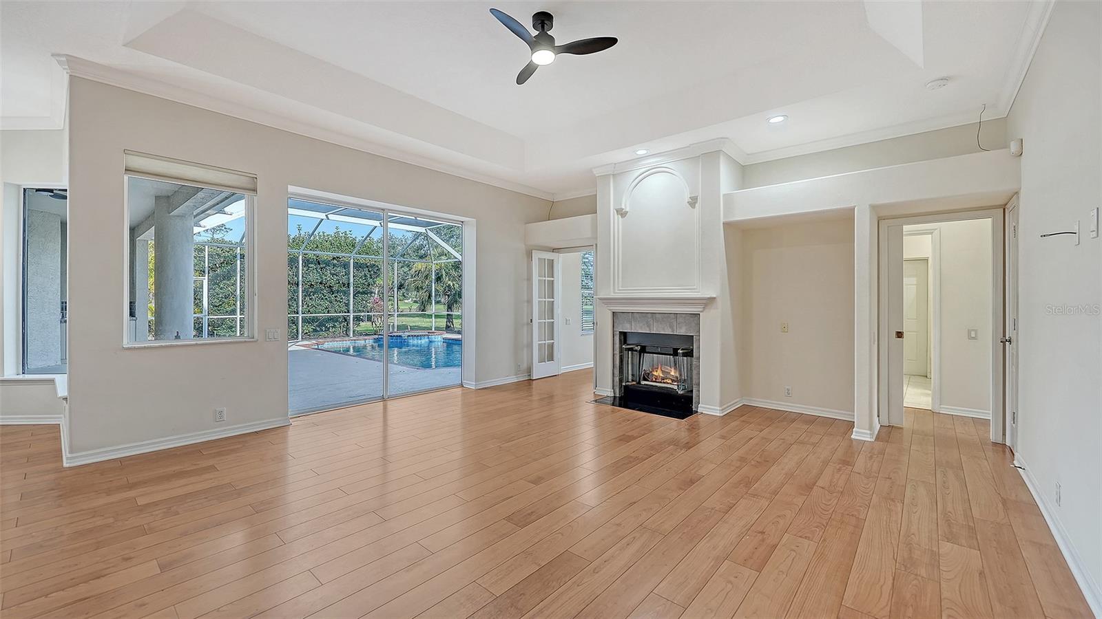 Image 74 of 99 For 10084 Cherry Hills Ave Cir