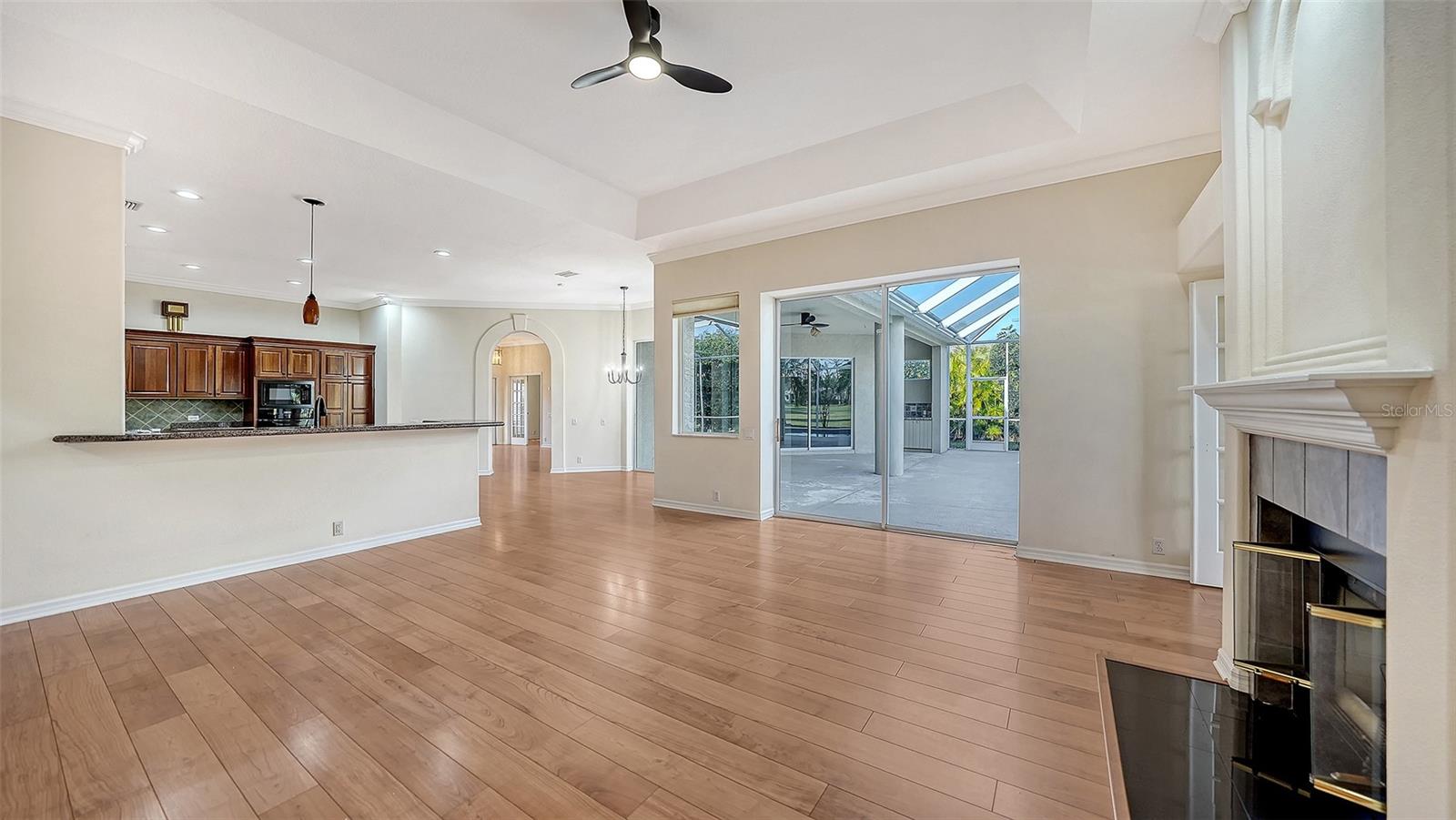 Image 75 of 99 For 10084 Cherry Hills Ave Cir