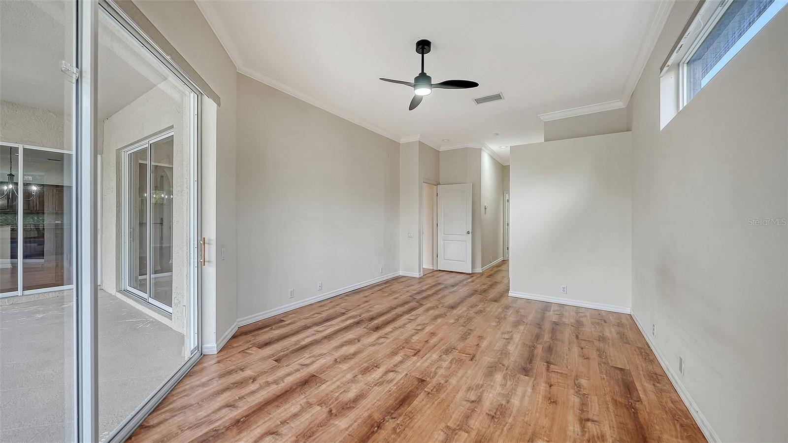 Image 82 of 99 For 10084 Cherry Hills Ave Cir