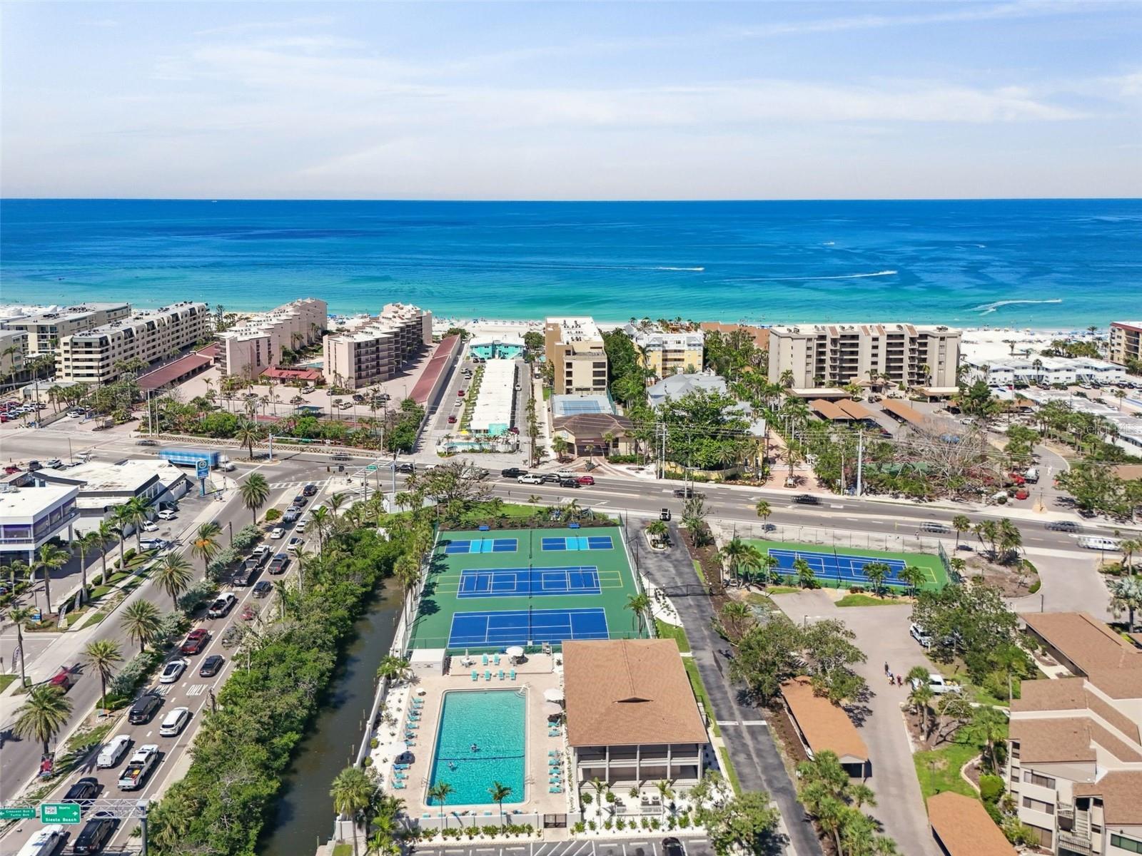 Image 57 of 58 For 6415 Midnight Pass Road 211