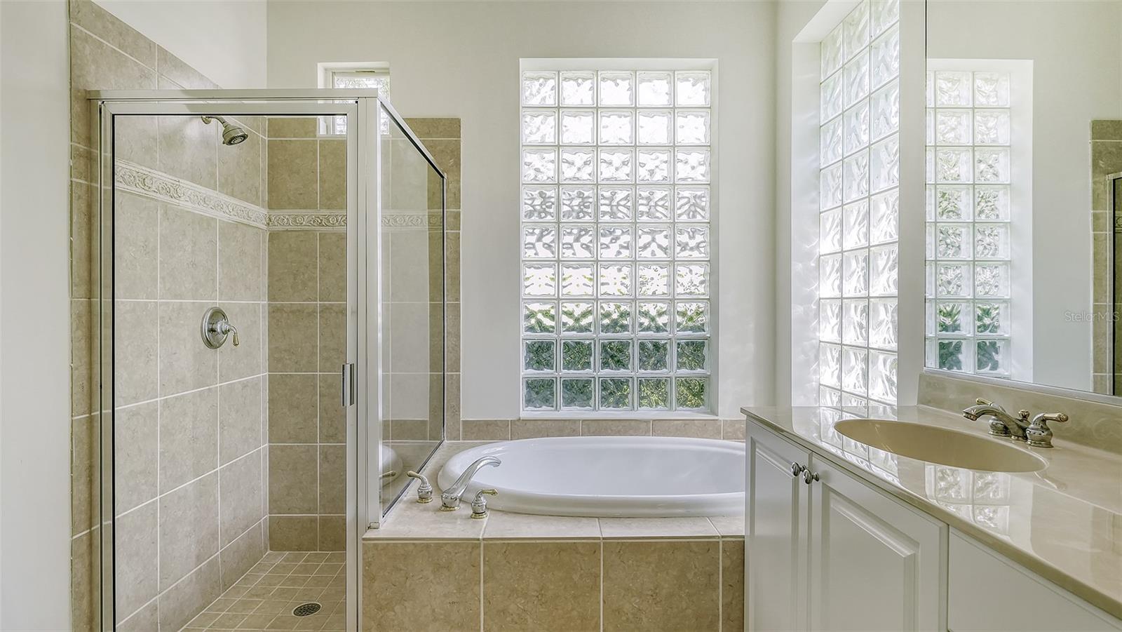 Image 27 of 54 For 6715 Pebble Beach Way