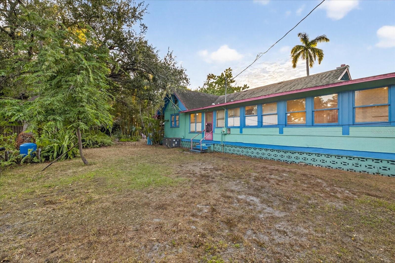 Image 44 of 45 For 1019 10th Avenue W