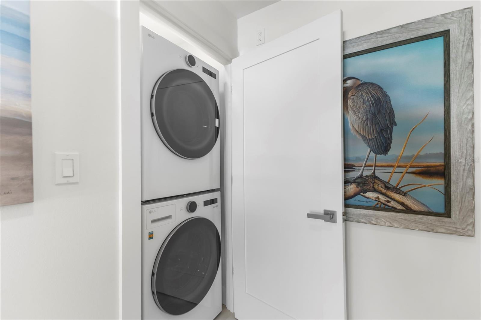 Image 40 of 62 For 1750 Benjamin Franklin Drive 1d