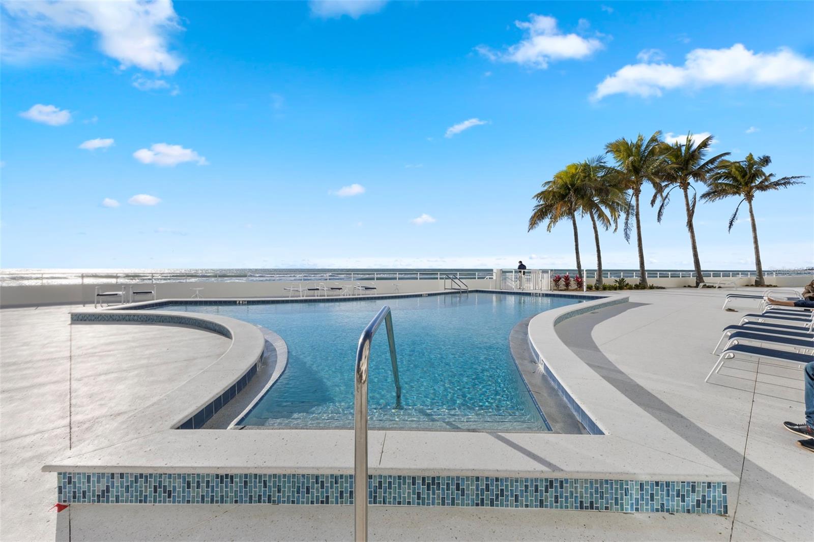 Image 41 of 62 For 1750 Benjamin Franklin Drive 1d