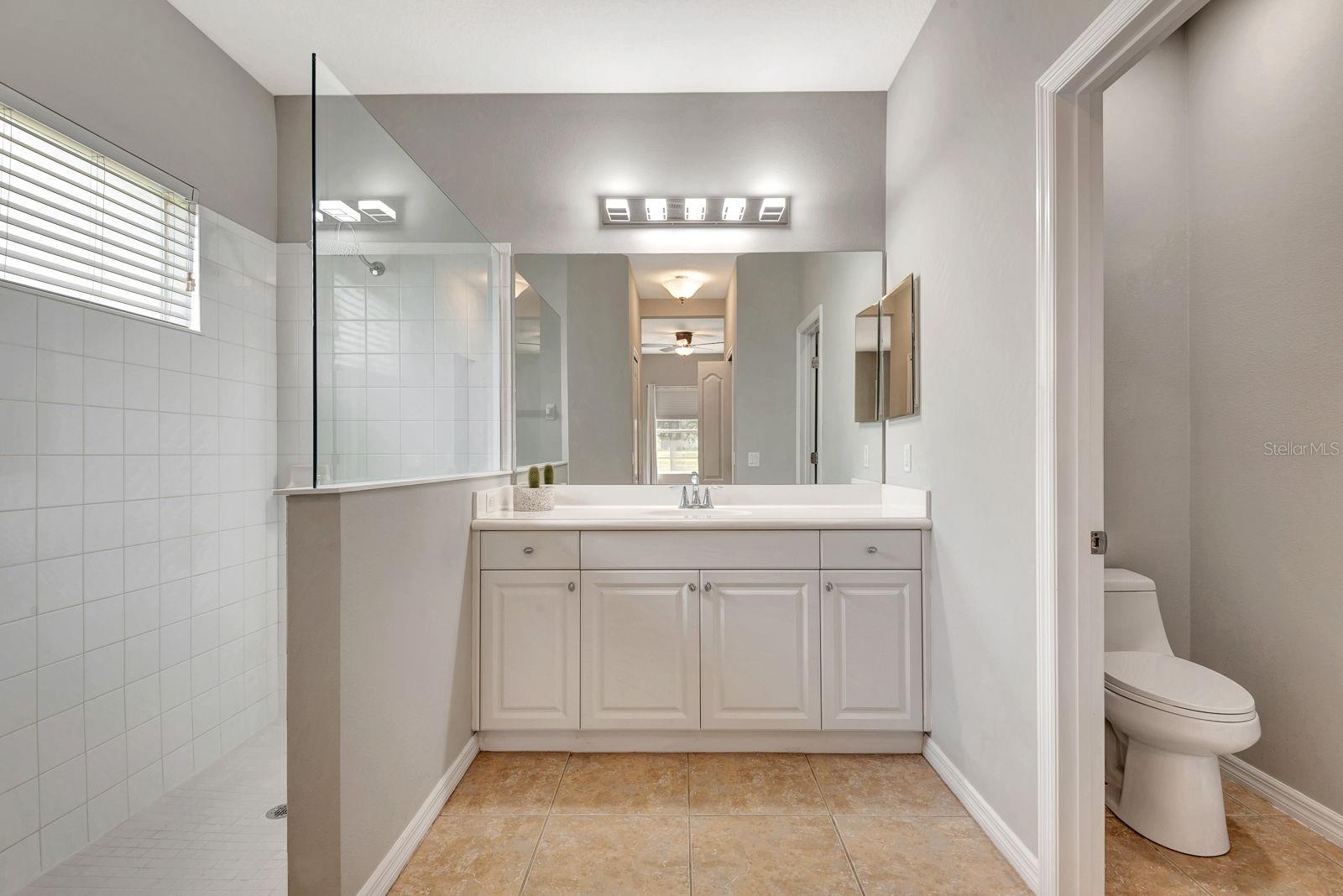 Image 15 of 84 For 5005 Torrey Pines Run