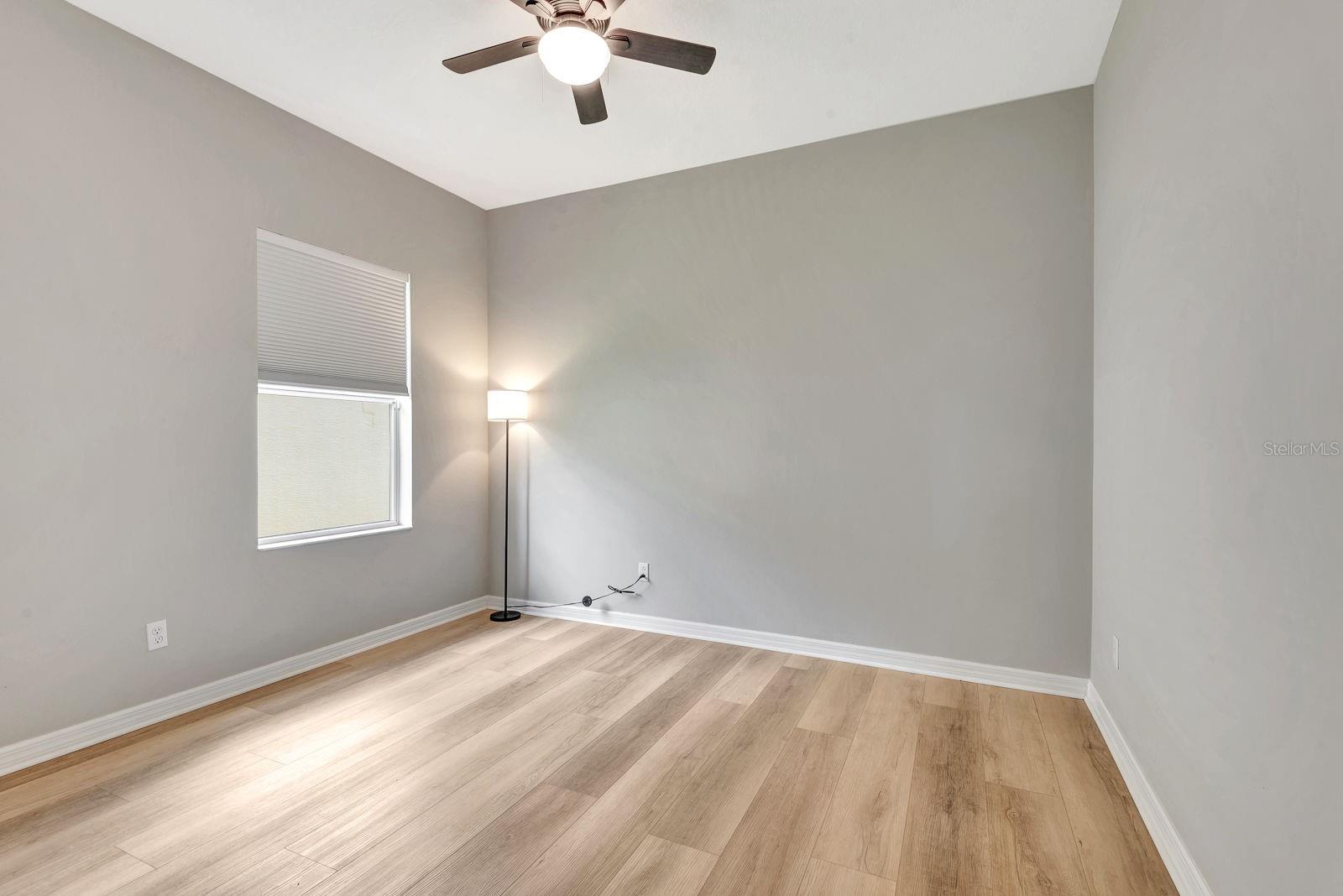 Image 21 of 84 For 5005 Torrey Pines Run