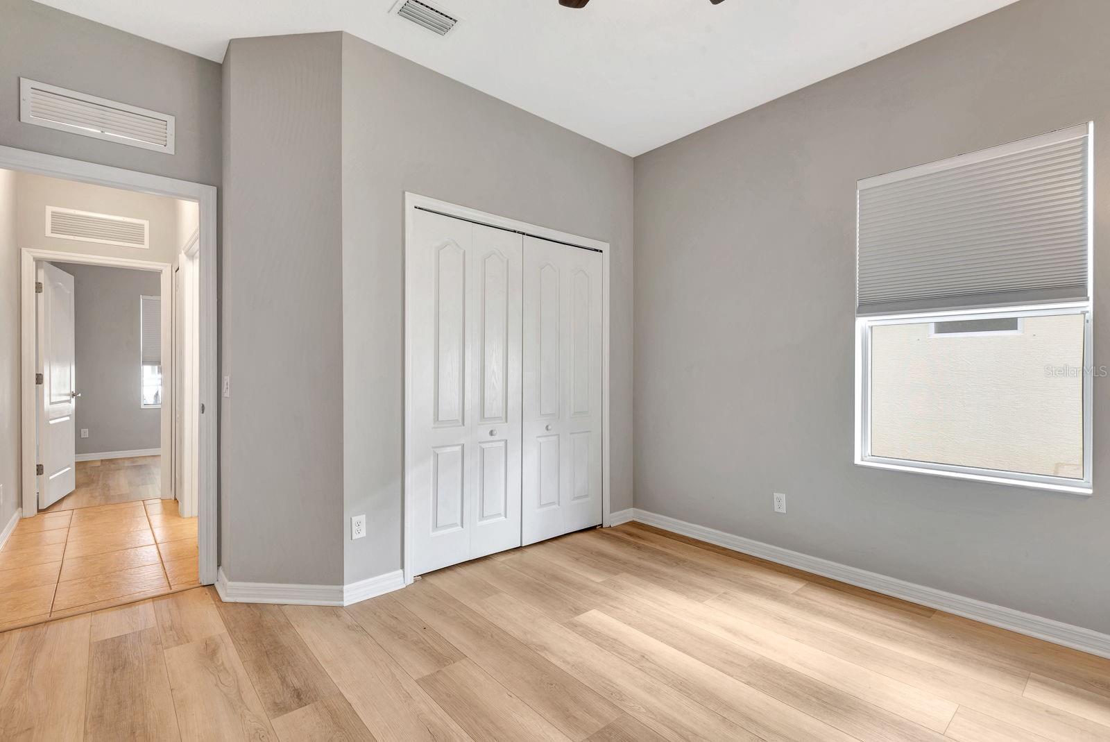 Image 22 of 84 For 5005 Torrey Pines Run