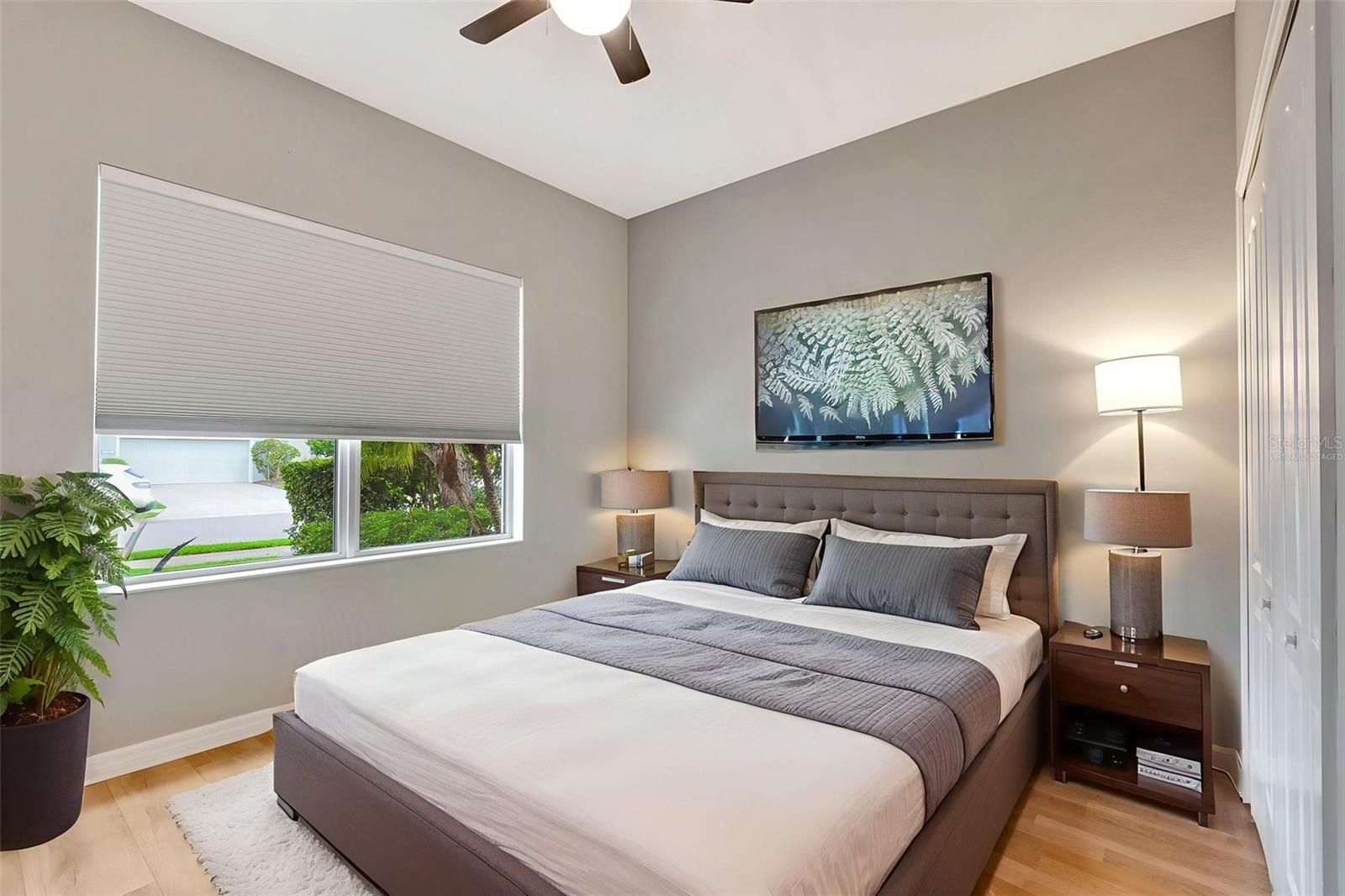 Image 24 of 84 For 5005 Torrey Pines Run