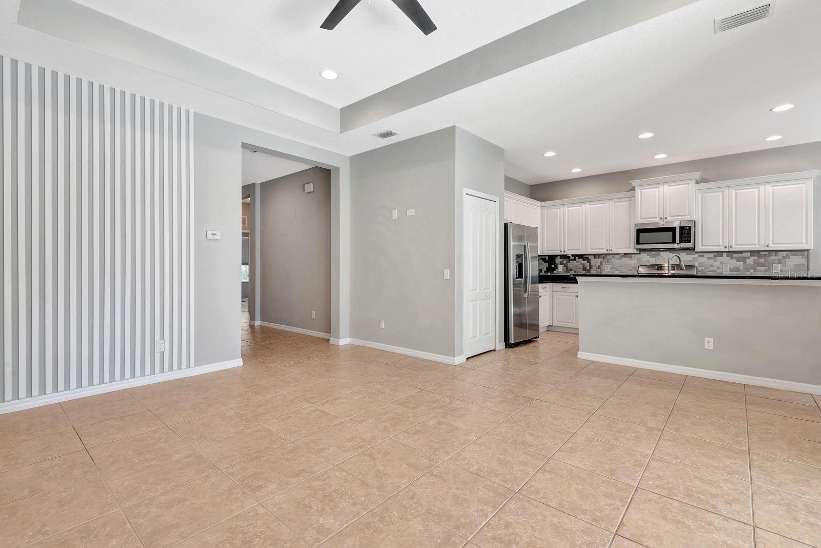 Image 42 of 84 For 5005 Torrey Pines Run