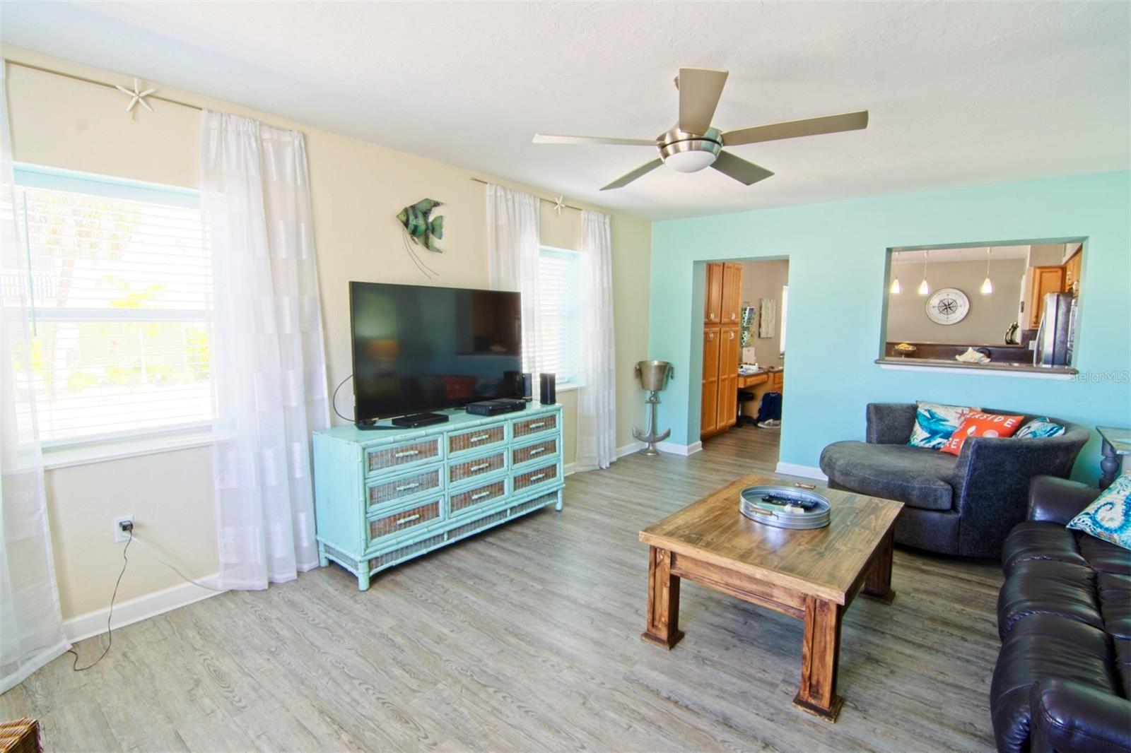 Image 19 of 25 For 2219 Avenue C