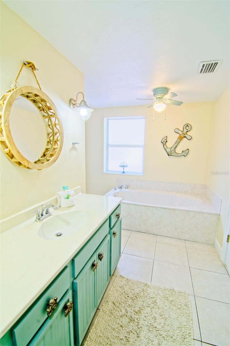 Image 24 of 25 For 2219 Avenue C