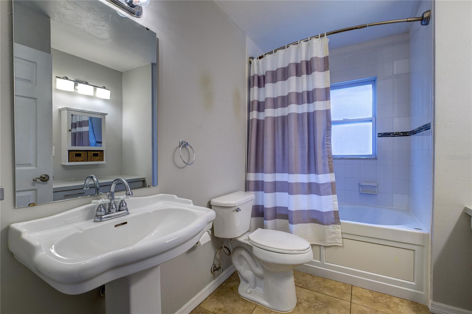 Image 22 of 44 For 1012 66th Street E