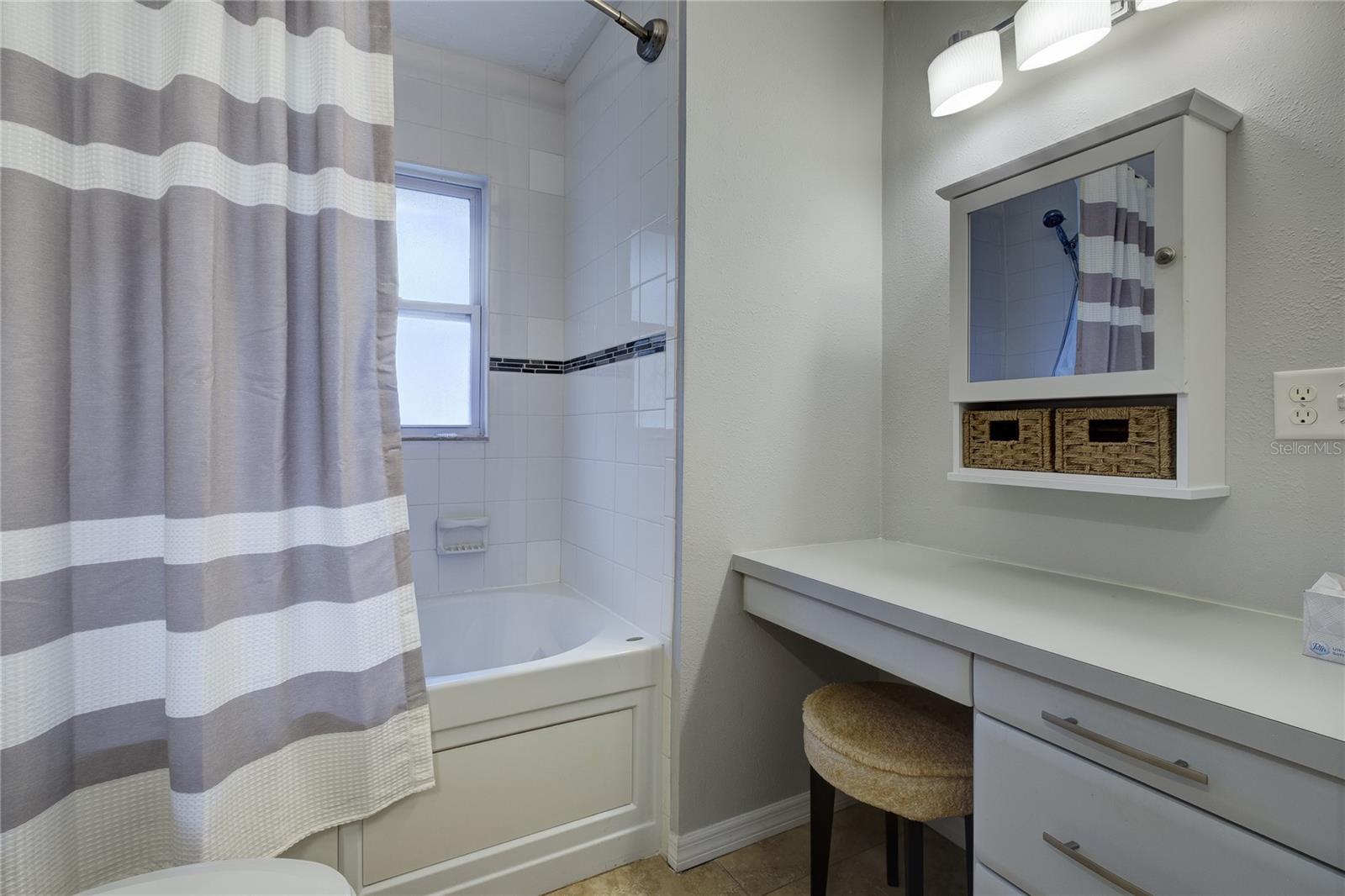 Image 23 of 44 For 1012 66th Street E