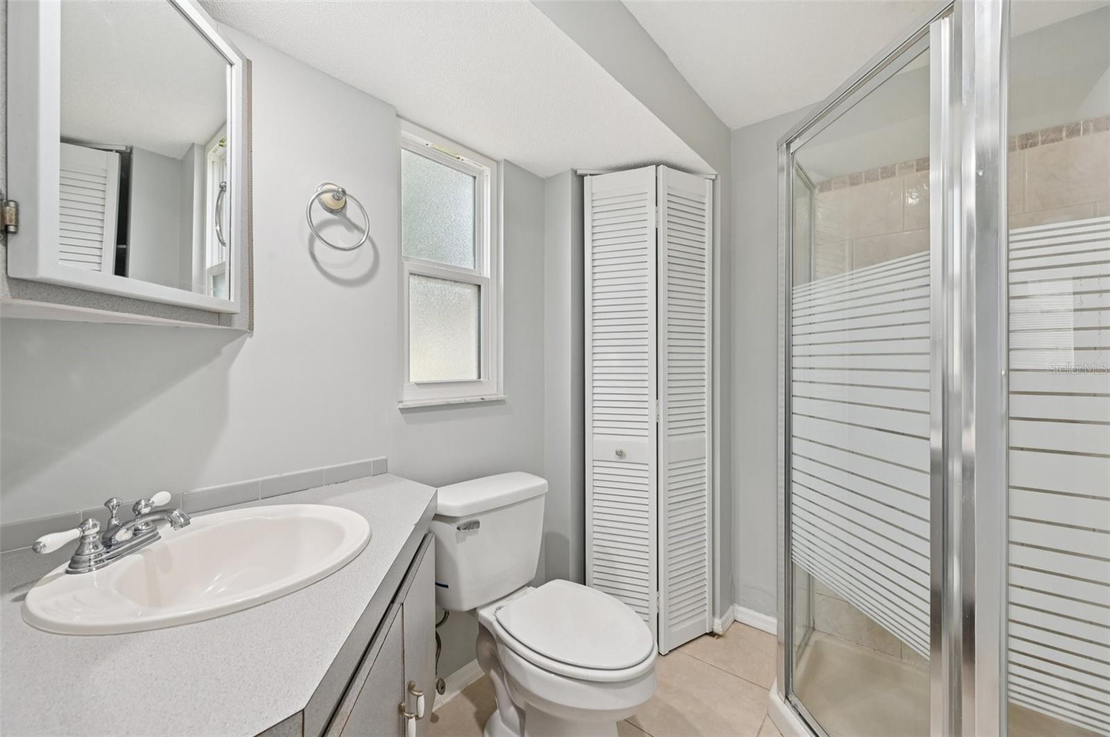 Image 24 of 29 For 580 Skylark Lane Nw