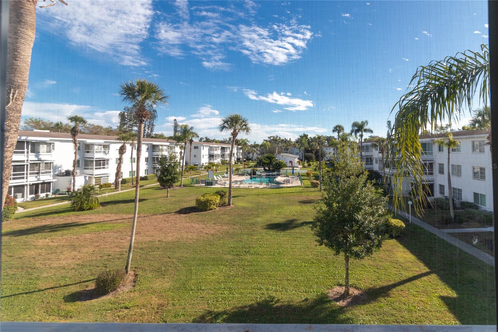 Image 11 of 36 For 5919 Garden Lane H35