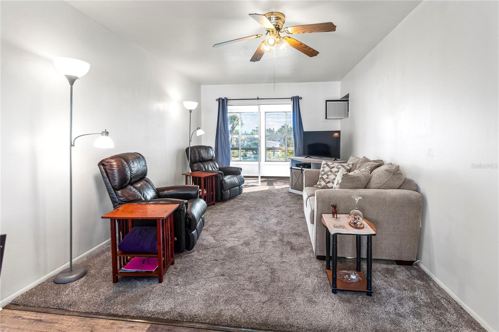 Image 15 of 36 For 5919 Garden Lane H35