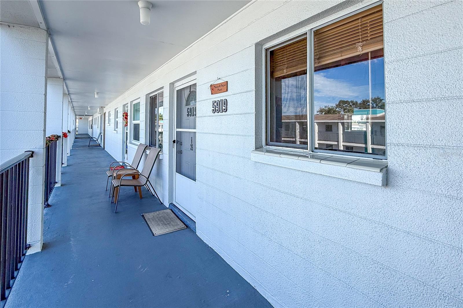 Image 3 of 36 For 5919 Garden Lane H35