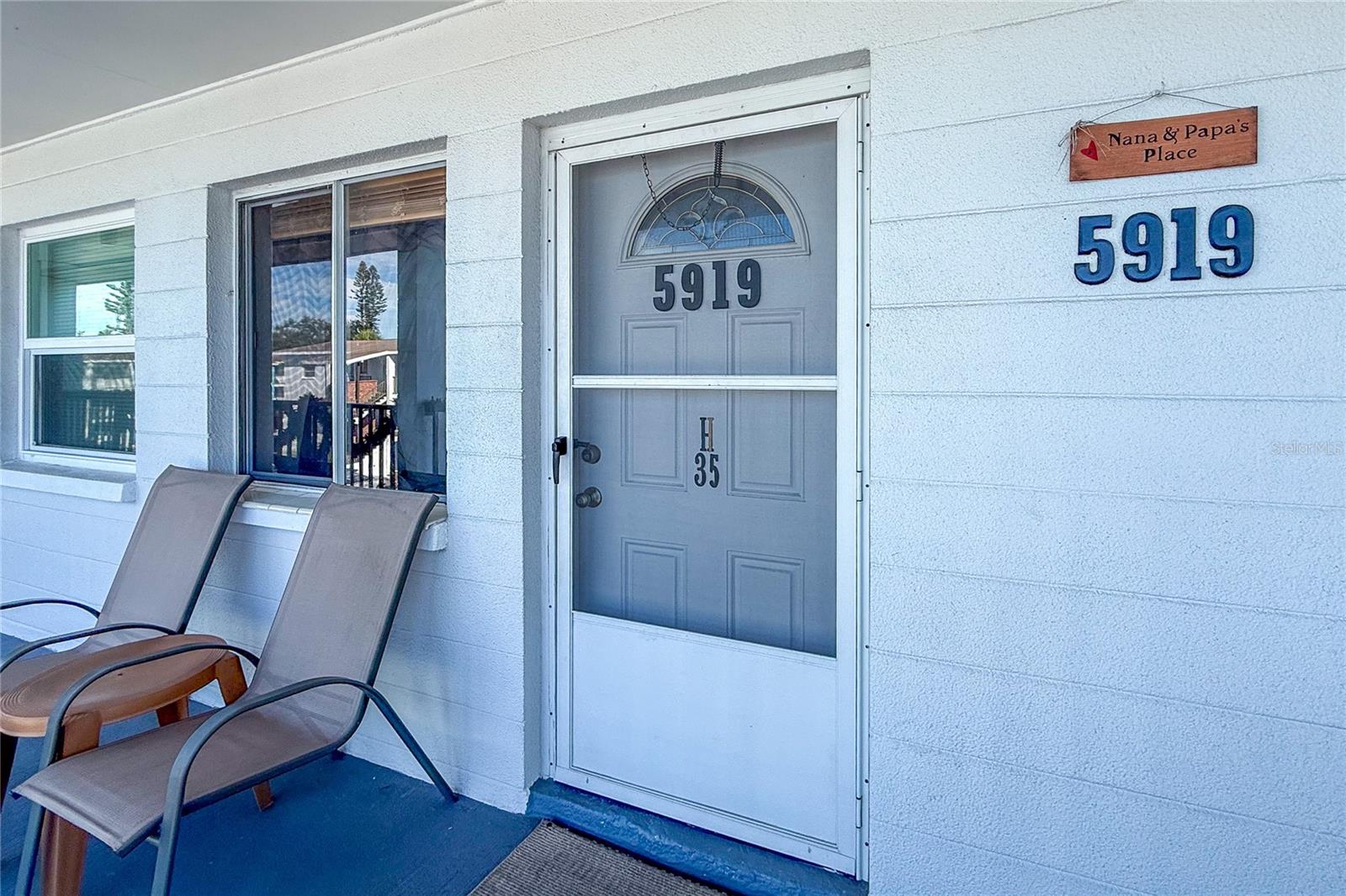 Image 4 of 36 For 5919 Garden Lane H35