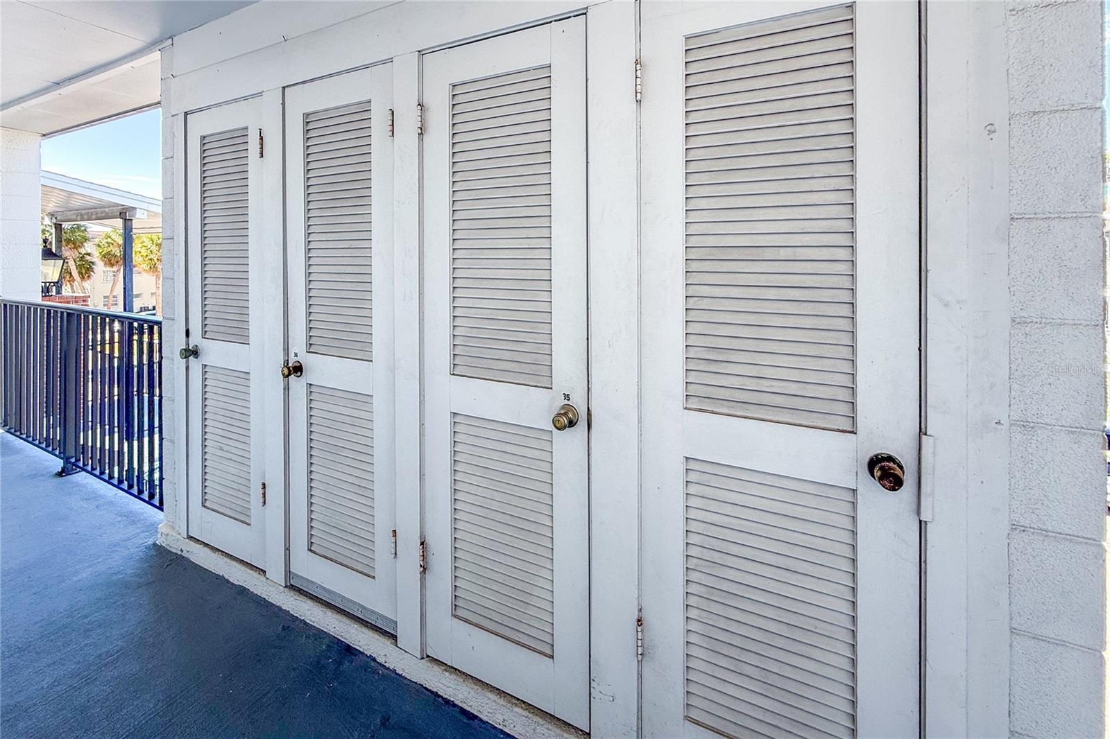 Image 5 of 36 For 5919 Garden Lane H35