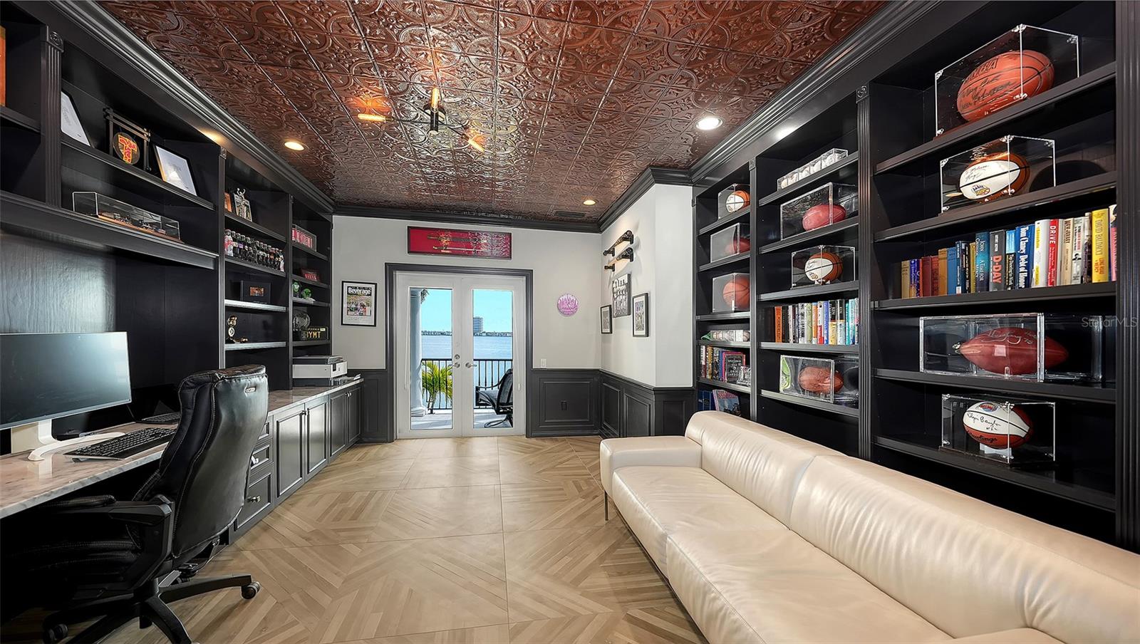 Image 76 of 99 For 1418 John Ringling Parkway