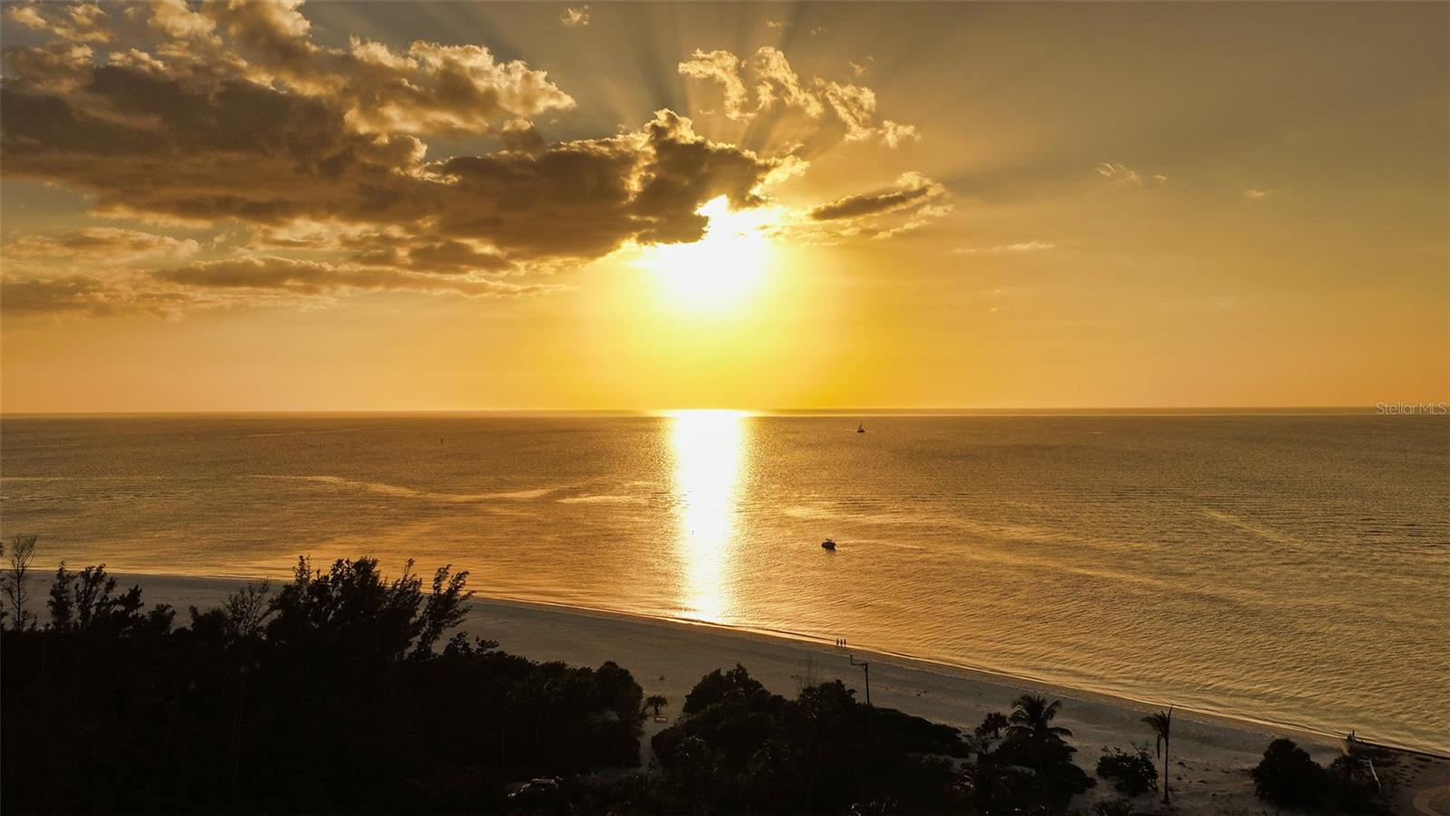 Image 93 of 99 For 1418 John Ringling Parkway