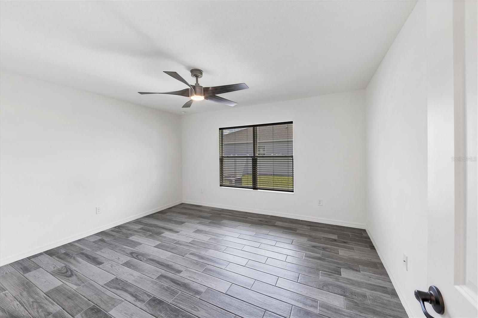 Image 12 of 29 For 7335 34th Court E