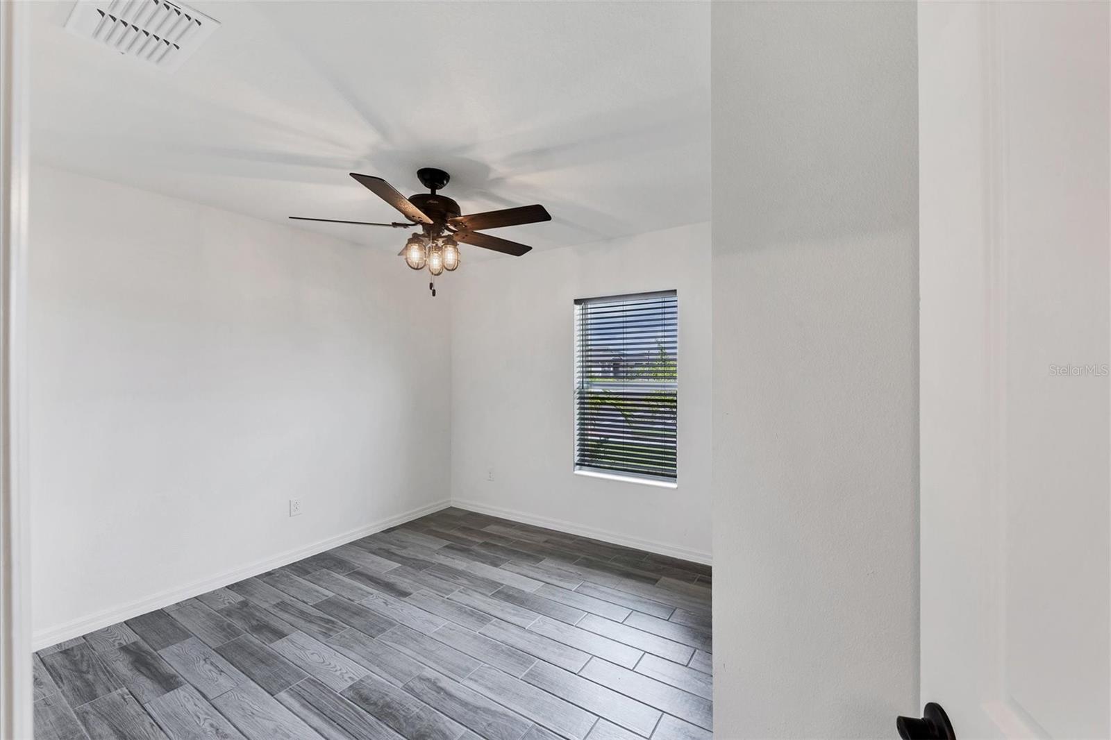 Image 20 of 29 For 7335 34th Court E