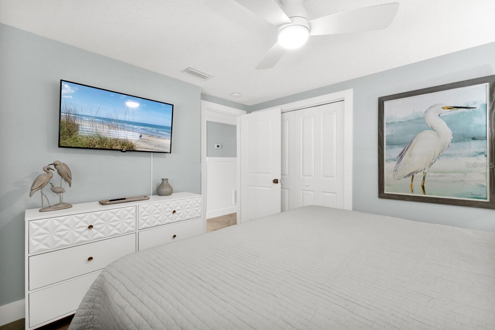 Image 19 of 61 For 6201 Holmes Boulevard