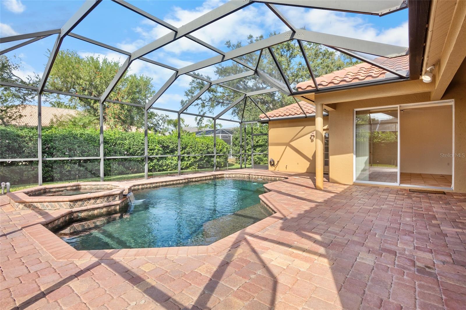 Image 17 of 53 For 5278 Far Oak Circle