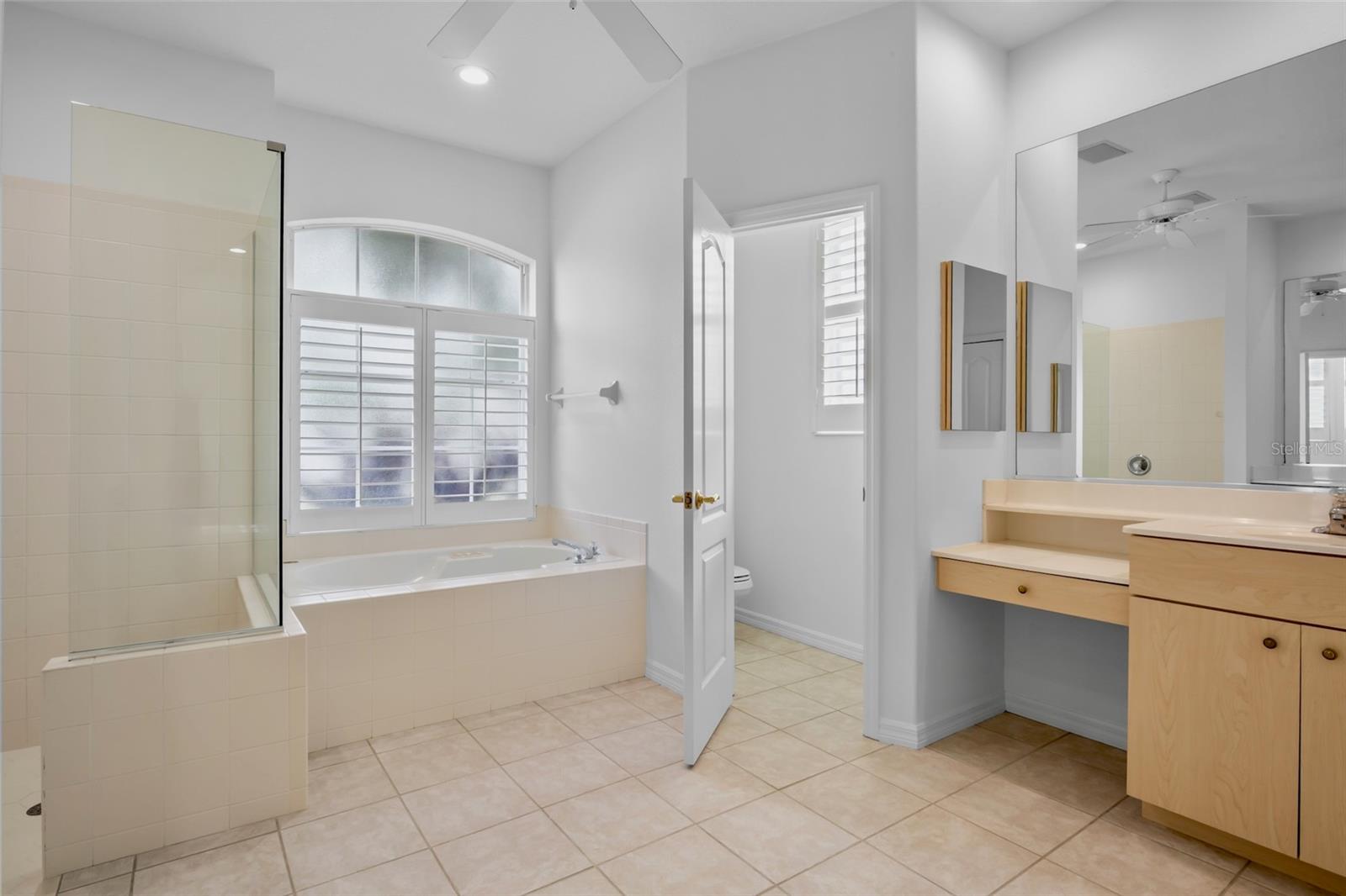 Image 24 of 53 For 5278 Far Oak Circle