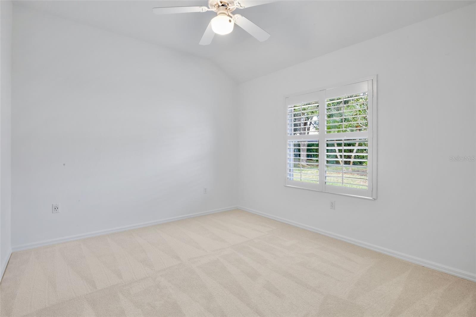 Image 27 of 53 For 5278 Far Oak Circle