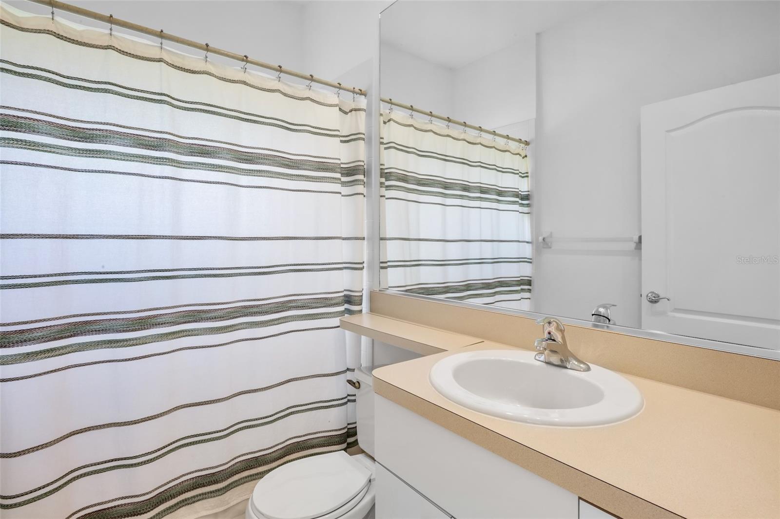 Image 31 of 53 For 5278 Far Oak Circle