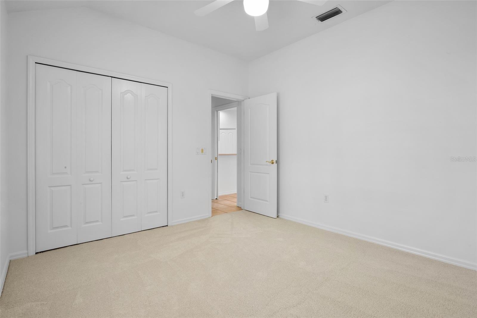 Image 32 of 53 For 5278 Far Oak Circle