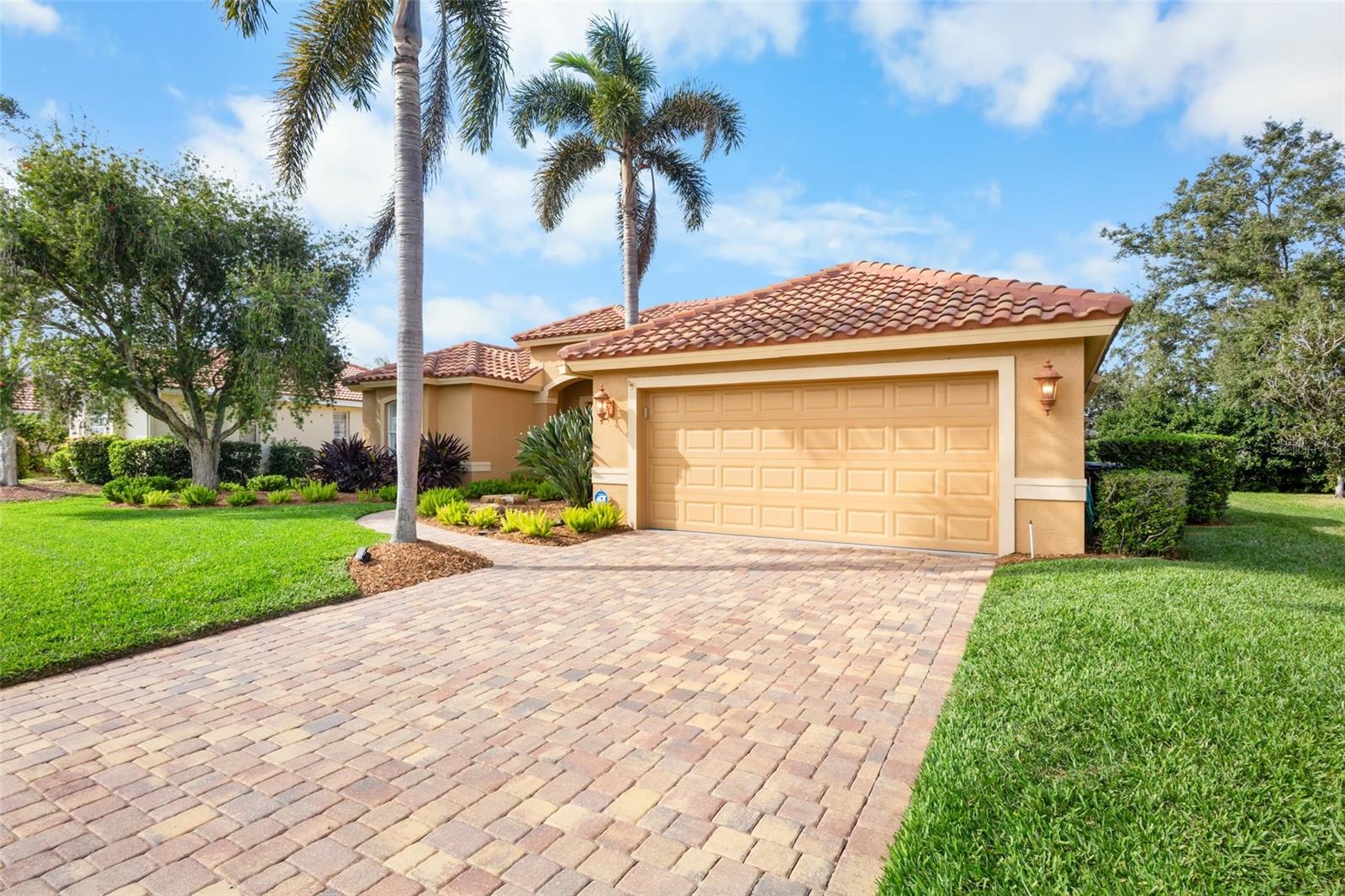 Image 36 of 53 For 5278 Far Oak Circle