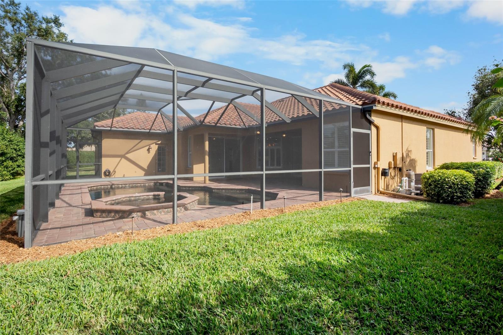 Image 37 of 53 For 5278 Far Oak Circle