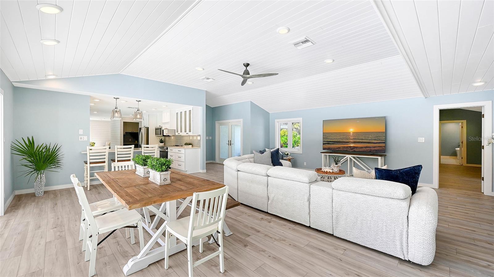 Image 12 of 100 For 7221 Plovers Way