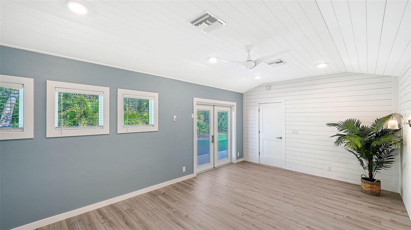 Image 25 of 100 For 7221 Plovers Way