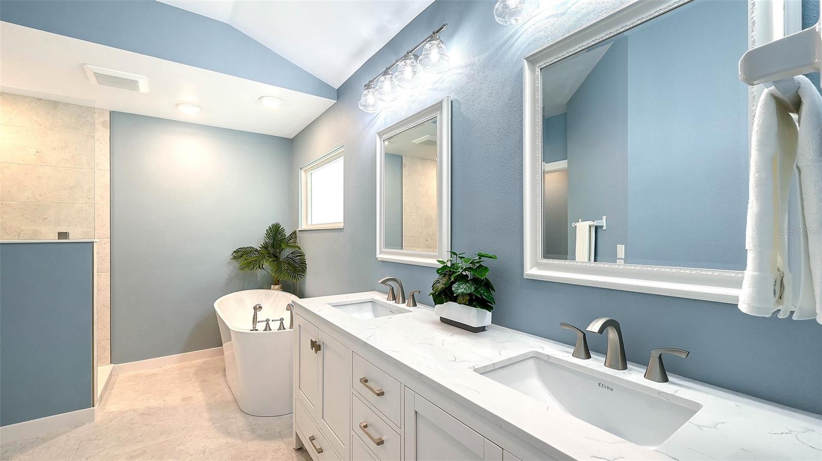 Image 29 of 100 For 7221 Plovers Way