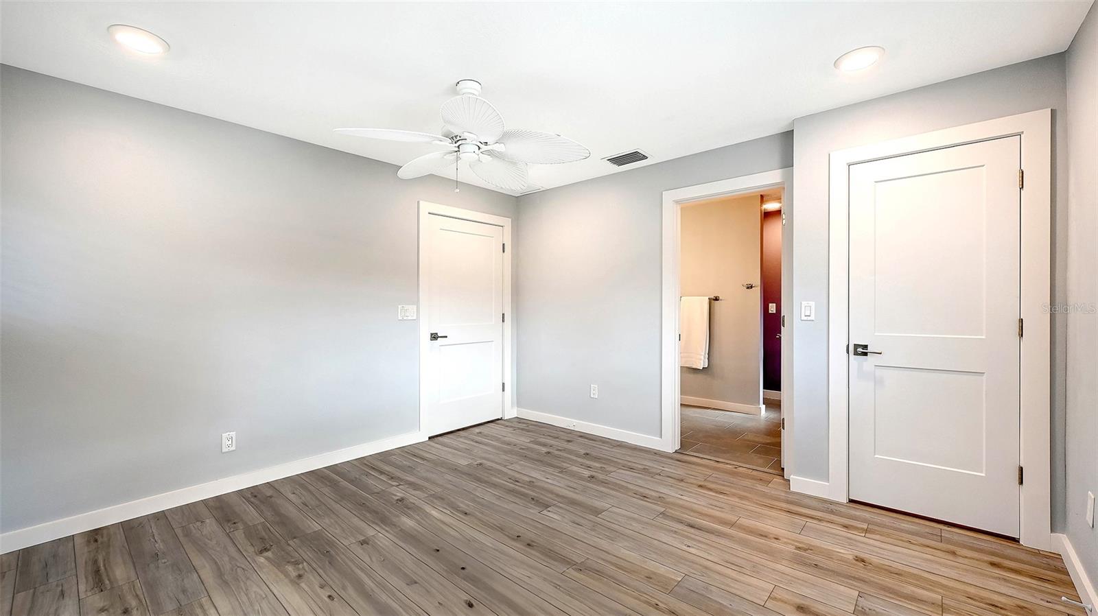 Image 40 of 100 For 7221 Plovers Way