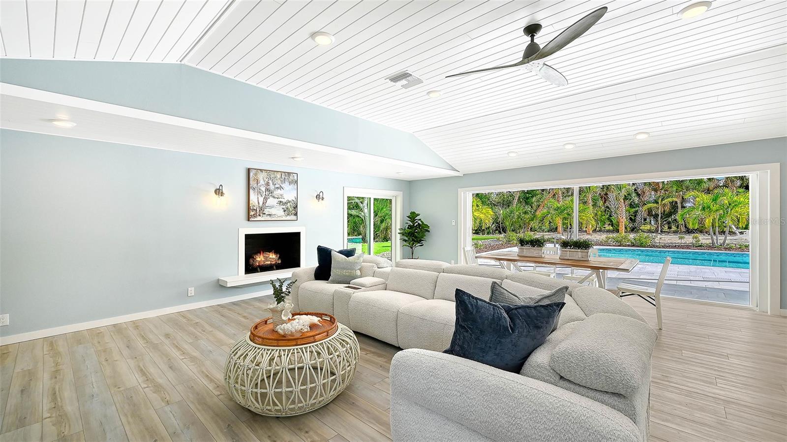 Image 9 of 100 For 7221 Plovers Way