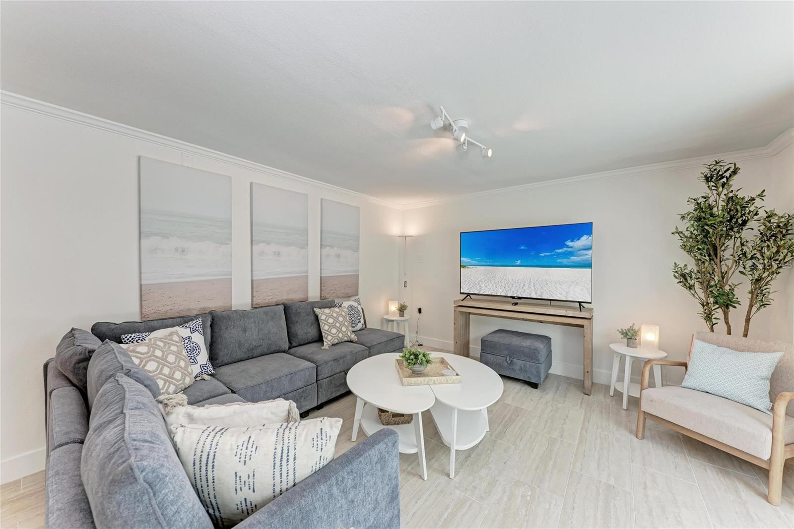 Image 21 of 70 For 116 Hammock Road